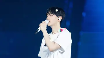 Zasłona do filmu "백현: 론스달라이트 닷 인 시네마" #942071