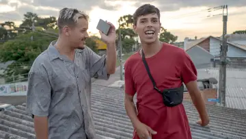 Zasłona do filmu "Outros Abrigos" #1162207