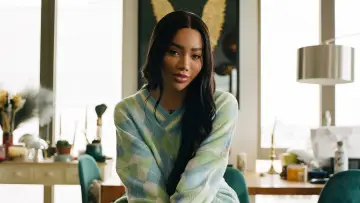 Zasłona do filmu "Love & Rage: Munroe Bergdorf" #1795512