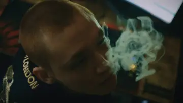 Zasłona do filmu "Niemożliwa dziewczyna" #791628