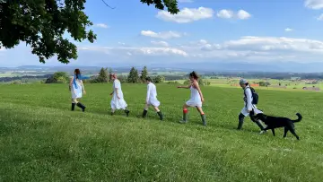 Zasłona do filmu "Überall gibt es ein Hausen" #1190631