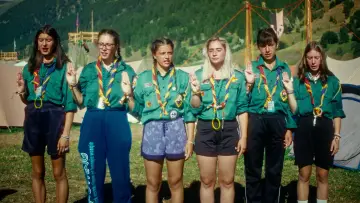 Zasłona do filmu "Camp d