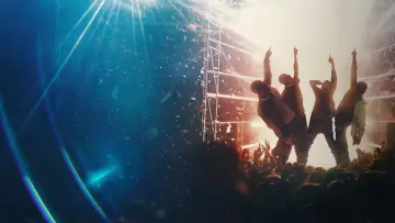 Zasłona do filmu "Larger than Life: Reign of the Boybands" #1299169