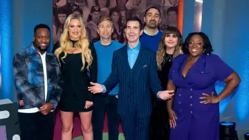 Zasłona do filmu "The Big Fat Quiz of Telly" #735576