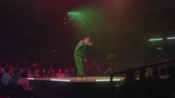 Zasłona do filmu "James Acaster: Hecklerzy mile widziani" #681909