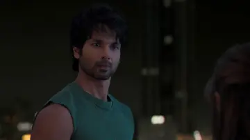 Zasłona do filmu "कॉकटेल २" #1525298