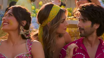 Zasłona do filmu "कॉकटेल २" #1525308