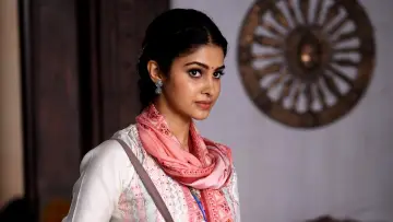 Zasłona do filmu "దేవకీ నందన వాసుదేవ" #1165172