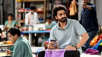 Zasłona do filmu "దేవకీ నందన వాసుదేవ" #1165179
