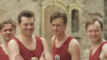 Zasłona do filmu "Sapņu komanda 1935" #1574398