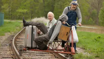 Zasłona do filmu "Stulatek, który wyskoczył przez okno i zniknął" #1833582