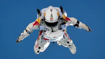 Zasłona do filmu "Space Dive" #741518