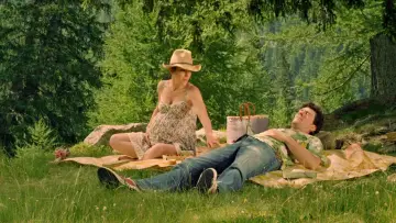 Zasłona do filmu "Robaczki z Zaginionej Doliny" #250579