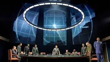 Zasłona do filmu "National Theatre Live: Dr. Strangelove" #724347