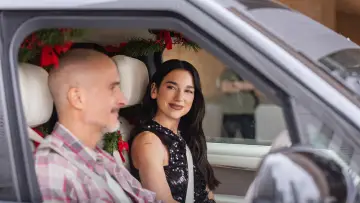 Zasłona do filmu "Carpool Karaoke na Święta" #678370