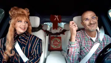 Zasłona do filmu "Carpool Karaoke na Święta" #678386