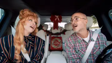 Zasłona do filmu "Carpool Karaoke na Święta" #678405