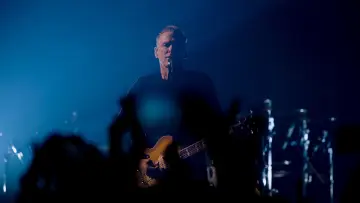 Zasłona do filmu "Bryan Adams: Live At The Royal Albert Hall" #856687