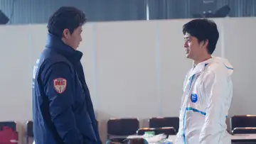 Zasłona do filmu "フロントライン" #646768