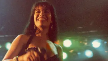 Zasłona do filmu "Selena y Los Dinos: Historia rodzinna" #704144