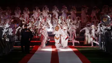 Zasłona do filmu "Beyoncé Bowl" #734785
