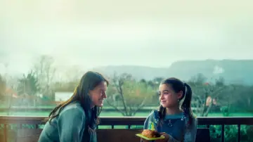 Zasłona do filmu "Cuatro paredes" #1805299