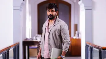 Zasłona do filmu "ரெட்ட தல" #593319