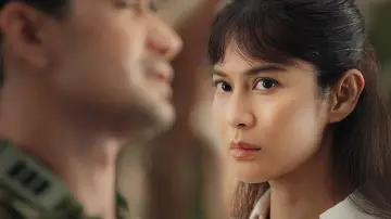 Zasłona do filmu "Descendants of the Sun" #1624276