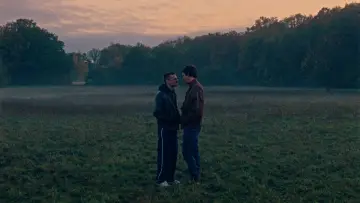 Zasłona do filmu "Skóra na skórze" #637085