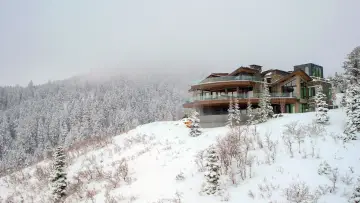 Zasłona do filmu "Mountainhead" #614648