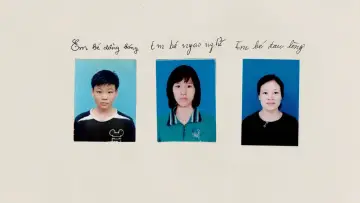 Zasłona do filmu "Em bé đồng bóng, em bé ngạo nghễ và em bé đau lòng" #1142342