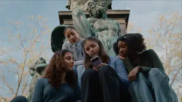 Zasłona do filmu "Wenn du Angst hast nimmst du dein Herz in den Mund und lächelst" #980018