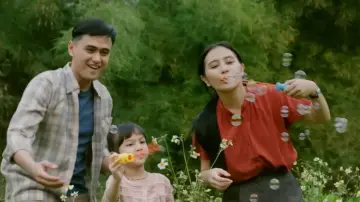 Zasłona do filmu "Patah Hati Yang Kupilih" #539007