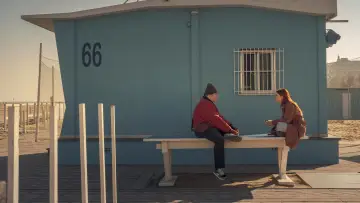Zasłona do filmu "La vita da grandi" #694157