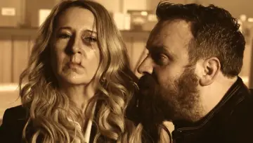 Zasłona do filmu "Napad na Omro" #618574