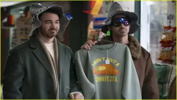 Zasłona do filmu "Jonas Brothers: Zdążyć na Święta" #589676