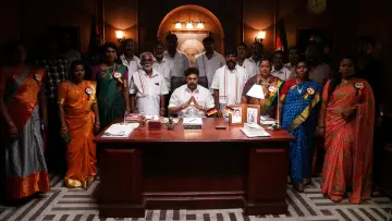 Zasłona do filmu "கராத்தே பாபு" #1195937