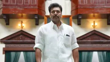 Zasłona do filmu "கராத்தே பாபு" #1195941