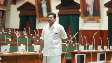 Zasłona do filmu "கராத்தே பாபு" #1195946