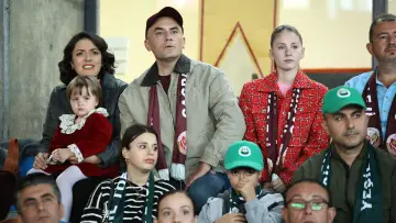 Zasłona do filmu "W innym ciele" #880065
