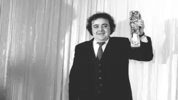 Zasłona do filmu "Jacques Villeret, drôlement tragique" #1811453