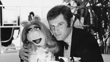 Zasłona do filmu "Charles Grodin: Rebel With a Cause" #1571801