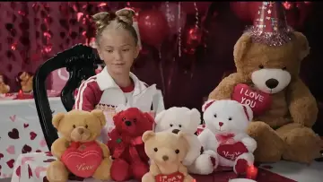 Zasłona do filmu "F Valentine