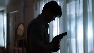 Zasłona do filmu "Nasza droga zmarła" #635010