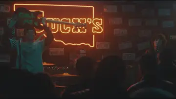 Zasłona do filmu "New Year