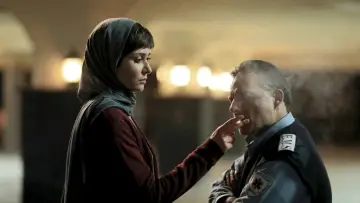 Zasłona do filmu "Zan va bache" #535050
