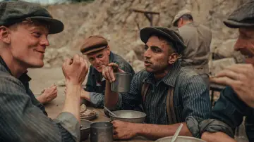 Zasłona do filmu "The Weight" #1800738