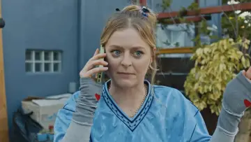 Zasłona do filmu "Idiotka" #767241