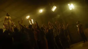 Zasłona do filmu "ചത്താ പച്ച: The Ring of Rowdies" #802640
