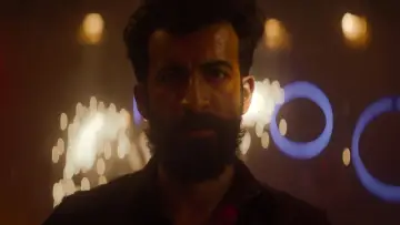 ചത്താ പച്ച: The Ring of Rowdies